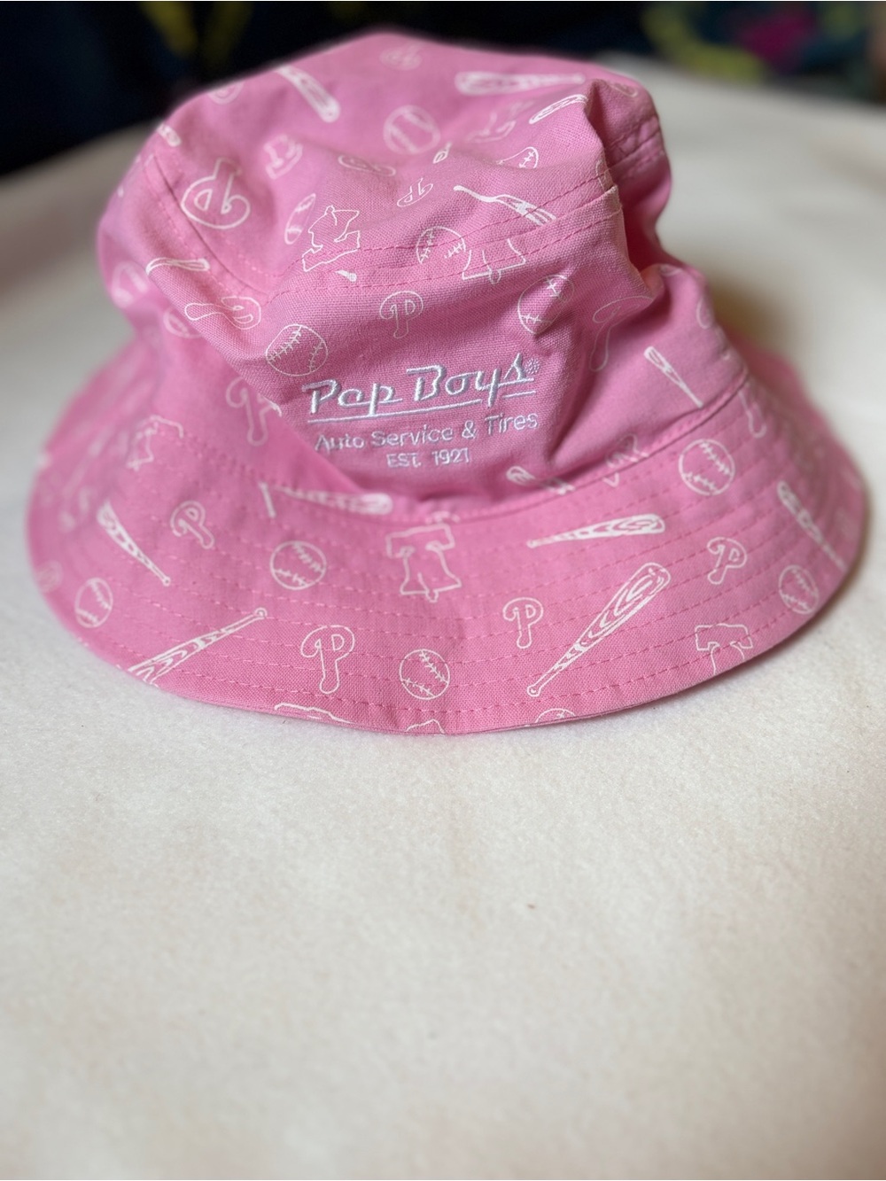 Mother’s Appreciation Day Ladies Pink Bucket Hat  PHILLIES 05/05/2024 SGA - Picture 2 of 5